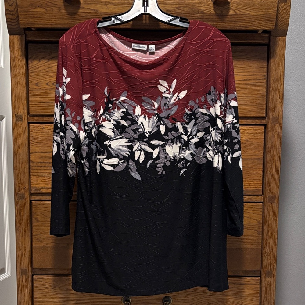 Croft & Barrow Leaf Print Long Sleeve Tunic Burgundy and Black Women’s Size XL
